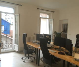 Bureau privé 34 m² 8 postes Coworking Rue Gabriel Péri Grenoble 38000 - photo 1